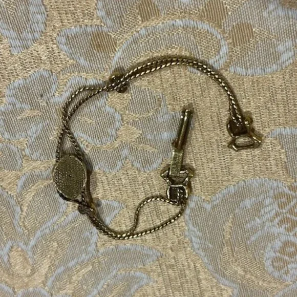 GOLDETTE Gold Tone Flower Slider Chain BRACELE - Picture 5 of 7